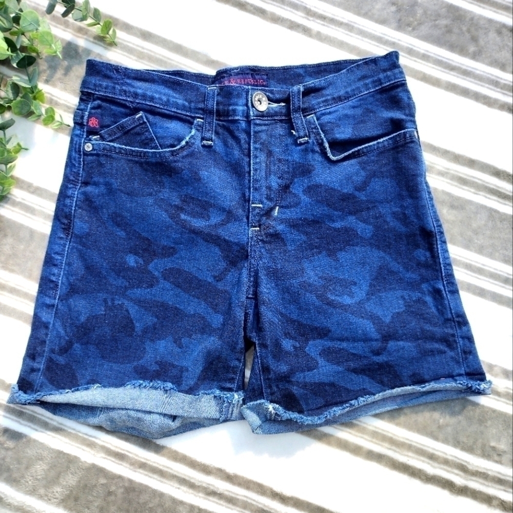 Rock & Republic Camo Shorts dark wash Blue Jean Denim high rise raw creased hem